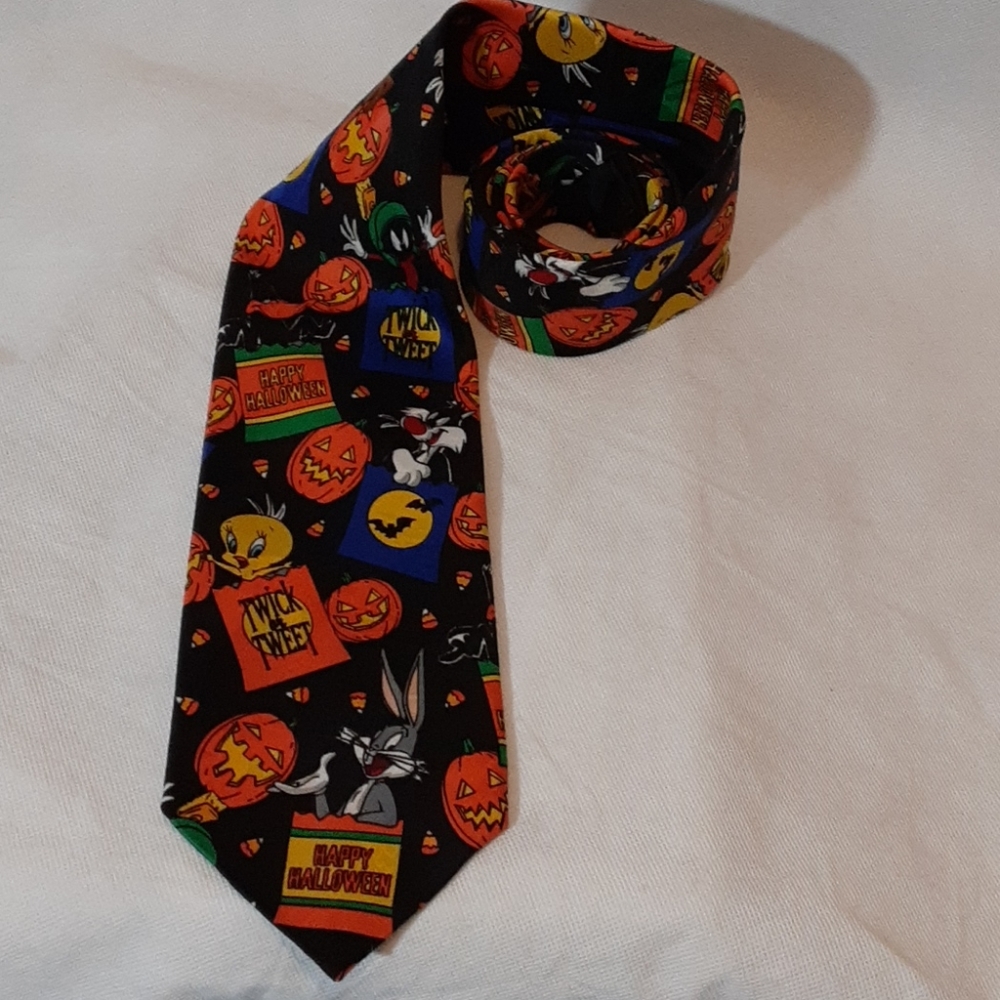 Vintage 1995 Looney Tunes Halloween Mania Mens Neck Tie Taz Bugs Tweety